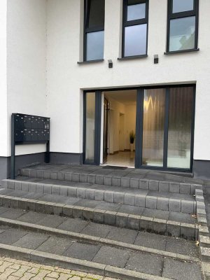 Gut geschnittene 2-Zimmer-Souterrain-Wohnung in Bergheim-Glessen