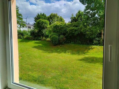 Gepflegte Hochparterre-Wohnung mit Balkon und EBK in Bovenden