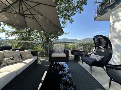 DESIGNER LOFT 4,5-Raum-Terrassenwohnung mit luxuriöser Innenausstattung , Traumblick & Fahrstuhl