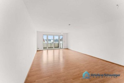 Sonnige 3 Zimmer-Whg. mit großem Balkon, Fußbodenheizung, modernem Bad und TG-Stellplatz