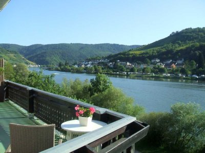 ***Traumlage***  Schöne 3,5-Zimmer DG-Wohnung mit unverbaubarem Moselblick