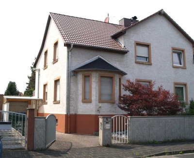 1-2 Fam. Generationshaus mit großem Hobbyraum & Garage in Mühlheim a.M.