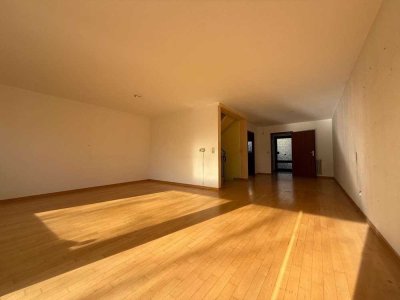 Charmantes Reihenmittelhaus mit Südgarten und TG-Stellplatz in Mannheim-Rheinau