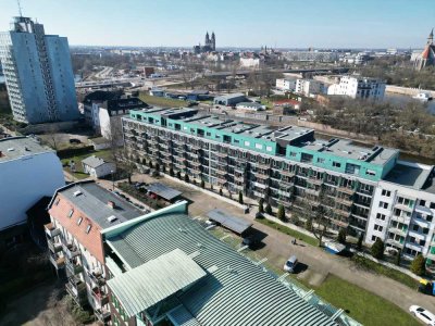 Zweiraum-Wohnung mit Balkon & Top-Lage - direkt an der Elbe