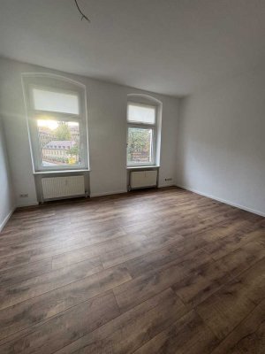 Gepflegte 2-Zimmer Wohnung im 2. OG in Halle (Saale) - Nördliche Innenstadt   EINBAUKÜCHE NEU  !!!!