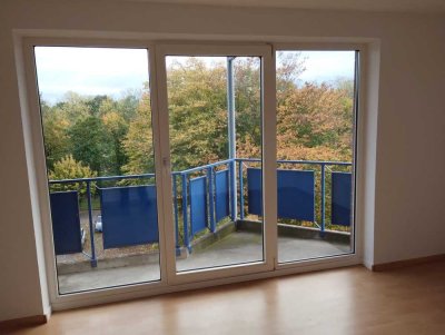 Helle 2-Zimmer Wohnung im 4. OG mit Balkon in Ebkeriege