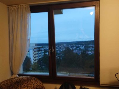 Gepflegte 1-Zimmer Wohnung im 6. OG mit Aufzug in Eisingen