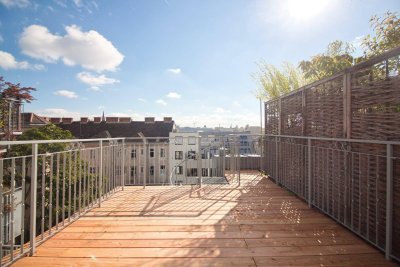 ERSTBEZUG | in 2005 ausgebautem DG | Terrasse auf Wohnebene und Dachterrasse mit Blick auf Gloriette | Klimaanlage
