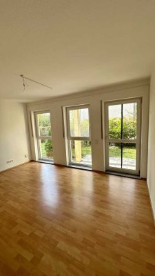 Top gepflegte 2-Zimmer-Gartenwohnung mit Einbauküche in ruhiger Lage von Bad Soden