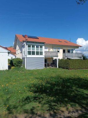 Freundliche 3-Zimmer-Wohnung mit gehobener Innenausstattung mit Balkon und Einbauküche in Ruderting