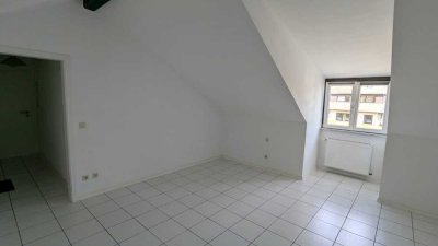 Geschmackvolle, sanierte 1-Raum-DG-Wohnung in Rheinbach