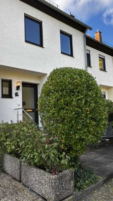 Modernisiertes helles 5-Zimmer Reihenmittelhaus mit Waldblick in Limburg-Linter
