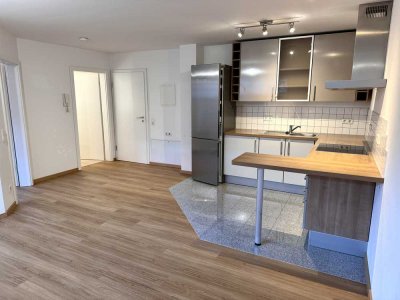 Gemütliche, ruhige, 2 Zi. Single Wohnung, stadtnahe, und Stellplatz
