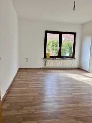 Helle 4- Zimmer- Wohnung, Küche, Bad, Renoviert