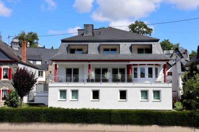 Luxuriöse Wohn-/Geschäfts-Villa mit grandiosem Moselblick - saniert