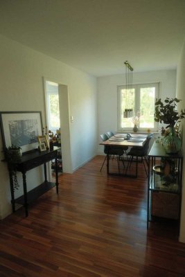 � Helle 4-Zimmer Wohnung mit Süd-Balkon und Parkblick – 71 qm