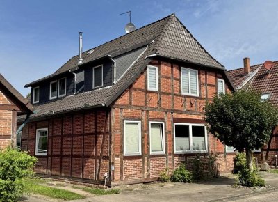 großzügiges, charmantes Fachwerkhaus in ruhiger Lage
