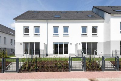 Erstbezug: Ansprechendes 6-Raum-Reihenhaus mit geh. Innenausstattung