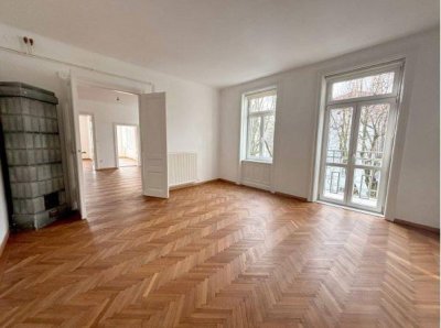 Altbauwohnung in zentraler Lage 114m²!