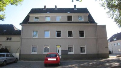 2,5-Raum-Wohnung + Büroraum, mit Tapeten und Laminatboden in Herne-Süd, ohne Balkon