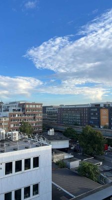 Helle, möblierte 2 Zimmerwohnung