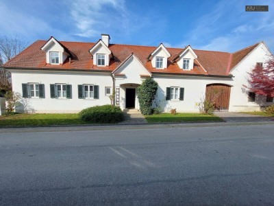 **Schöner Vierkanthof in guter Lage ausbaufähig**