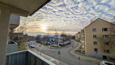 Kleine 3-Raum-Perle mit Balkon und charmanten Schnitt!