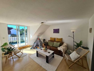 Charmante Dachgeschosswohnung mit Einbauküche - sofort verfügbar!