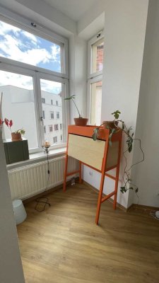 Wunderschöne Altbauwohnung an der Oper mit Erker und Balkon