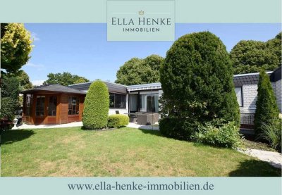 Stilvoller, gepflegter Bungalow mit schönem Garten, Keller + Garage.