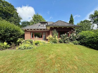 Bezugsfreies Einfamilienhaus mit Carport und 2.112 m² Grundstück // Wacken, Lindenallee