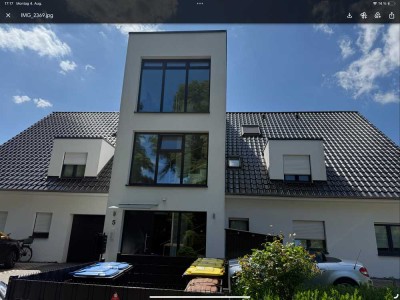 Modernes Penthouse Dachgeschoss 120m2, Logia