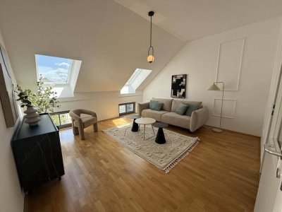 Exklusive Dachgeschoss-Wohnung in Top-Lage mit Terrasse und Schlossbergblick! ++Videorundgang++