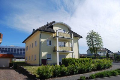 1 A Lage - 3-Zimmer-Dachgeschoßwohnung mit Südbalkon und Stellplätzen- Montabaur - Christches Weiher
