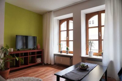 Hübsches 1-Zimmerappartement mit separater Küche samt EBK und TG-Stellplatz in zentraler Lage