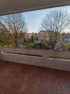 Helle 2,5-Zimmer Wohnung in Böblingen