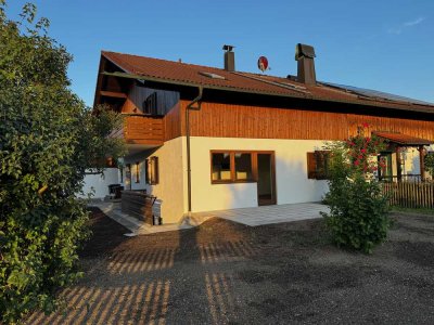 Herrliche Doppelhaushälfte mit großzügigen Garten in bester Lage