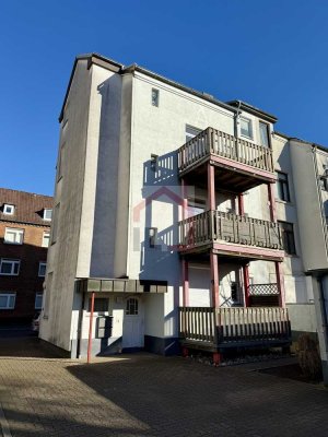 ZENTRAL GELEGENE 3-ZIMMER-WOHNUNG MIT GARTENNUTZUNG