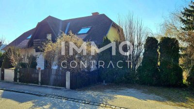 Großzügiges, helles Zweifamilienhaus mit Traumaussicht mit vielen Möglichkeiten