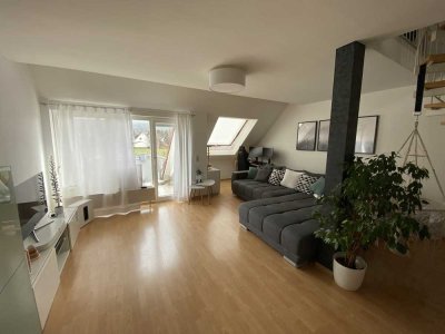 2,5 Zimmer Maisonette-Wohnung mit Balkon, EBK & TG in Bisingen
