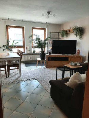 Gepflegte Wohnung mit zwei Zimmern und Balkon in Hochdorf
