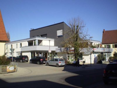 Malmsheim: Traumhaft,riesige Etagenwohnung mit überdachten Balkon u. Terrasse, Garage, Stellpl.uvm.