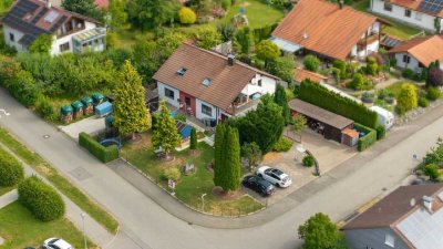 Vielseitiges Zweifamilienhaus mit Blick bis in die Alpen