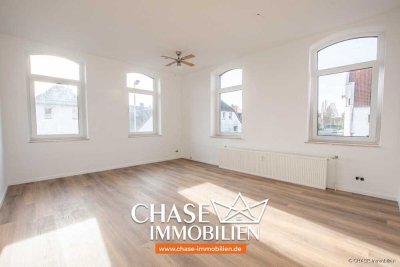 ERSTBEZUG - Helle, sanierte 2,5-Zimmer-Altbauwohnung in zentraler Wohnlage in Afferde / Hameln!