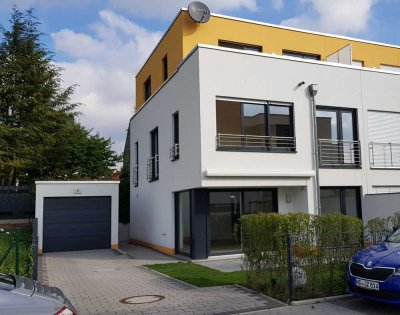 Doppelhaushälfte in Kronberg/Oberhöchstadt