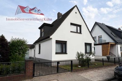 Freistehendes EFH mit großem Garten - ein Idyll in der Stadt
