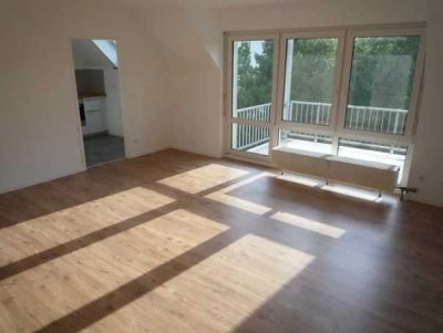 Befristet bis 06/26 - Lichtdurchflutete 3-Zimmer Wohnung in Aalen-Unterrombach