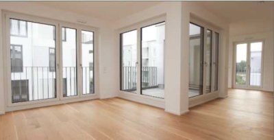 Wunderschöne neue geräumige familienfreundliche 4-Zimmer-Wohnung in Lochhausen