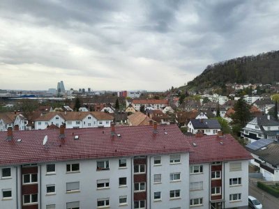 Gepflegte 4-Zimmer Wohnung im 7. OG mit Garage in Grenzach-Wyhlen