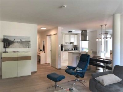 3,5 Zimmer-Designer-Wohnung möbliert in Top-Lage von Friedrichshafen